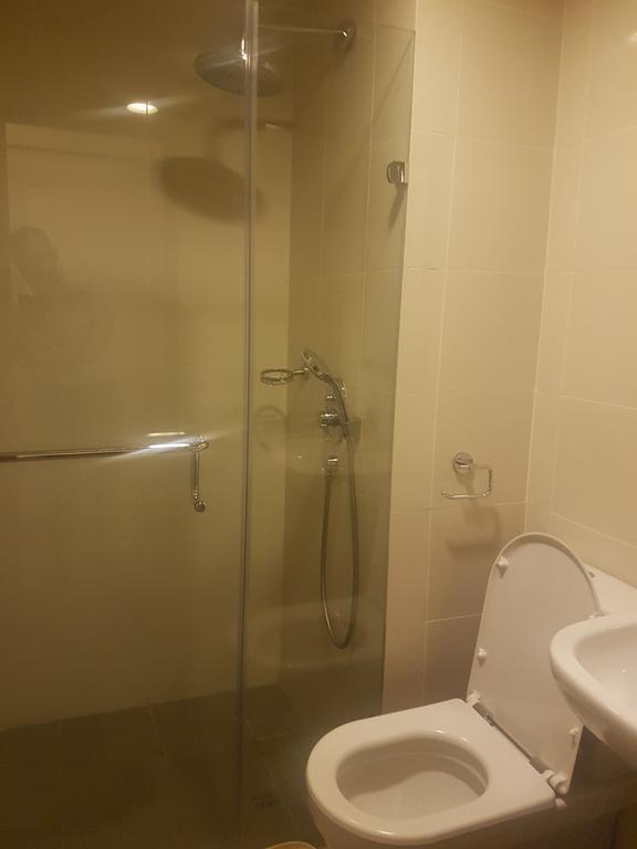 Eton Baypark Apartment Manila Exterior photo