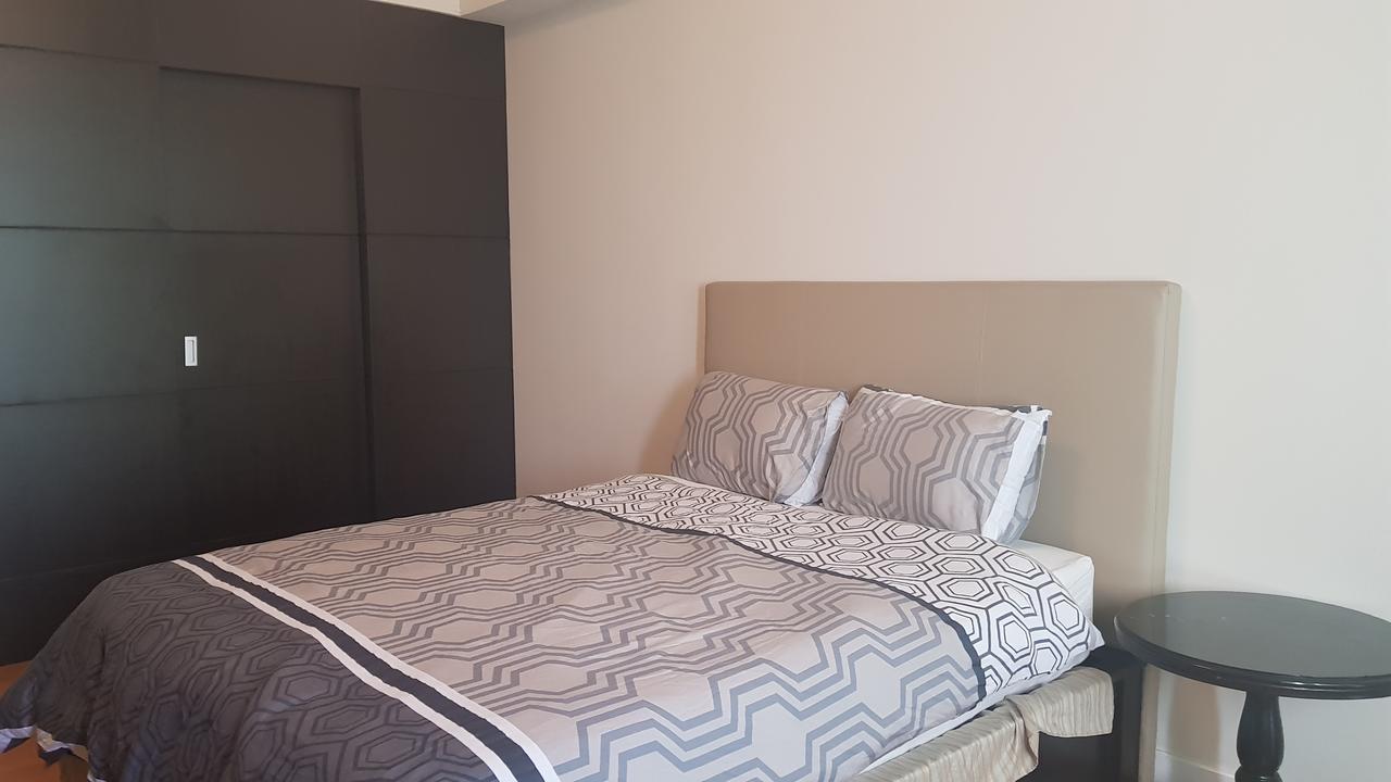 Eton Baypark Apartment Manila Exterior photo